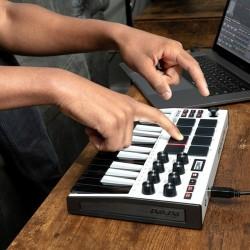 Controlador de Sonido Akai MPK Mini MK3